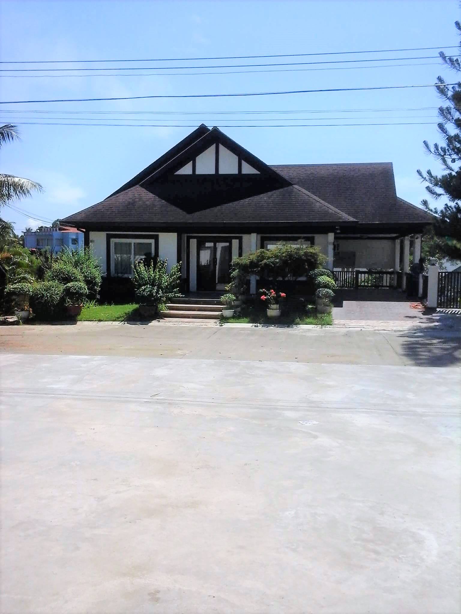 Fully Furnished House for Sale @ Royal Pines Matina, Da...