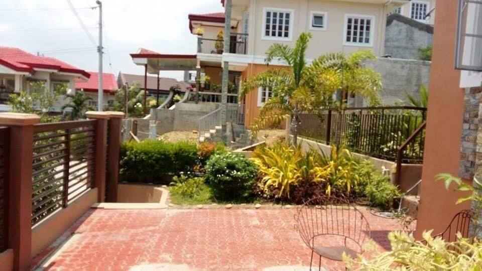 For Sale:
 2storey house n Lot
 Chula Vista 
 LA 216sqm
 FA ...