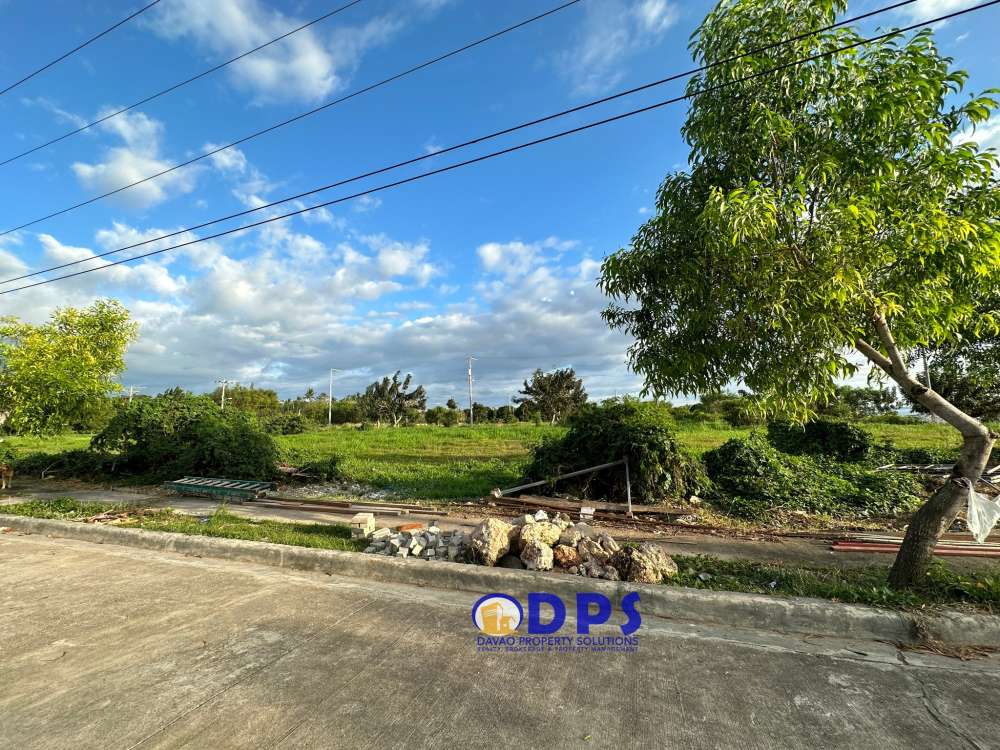 Residential Lot for Sale with WorldClass Amenities Island Garden City