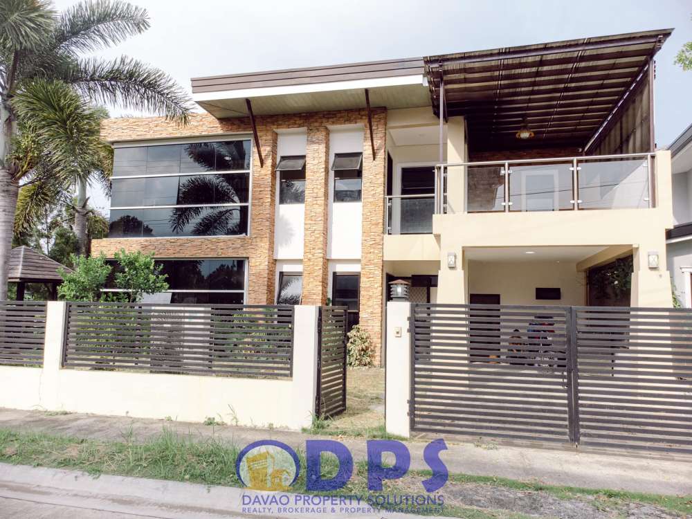 Bloomfields Davao 4Bedroom House for Sale with 218sqm Corner Lot area