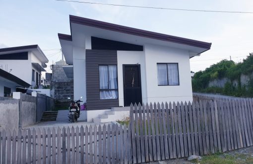 For Assume. Pasalo House.
 Aspen Heights Communal Buhangin D...